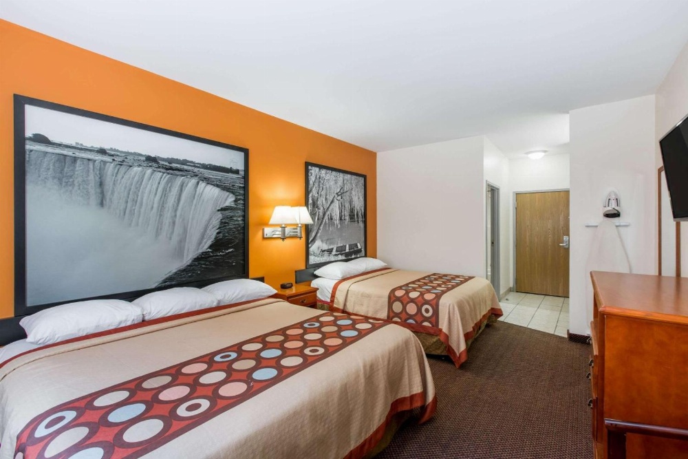 Super 8 by Wyndham Salina Super 8 by Wyndham Salina